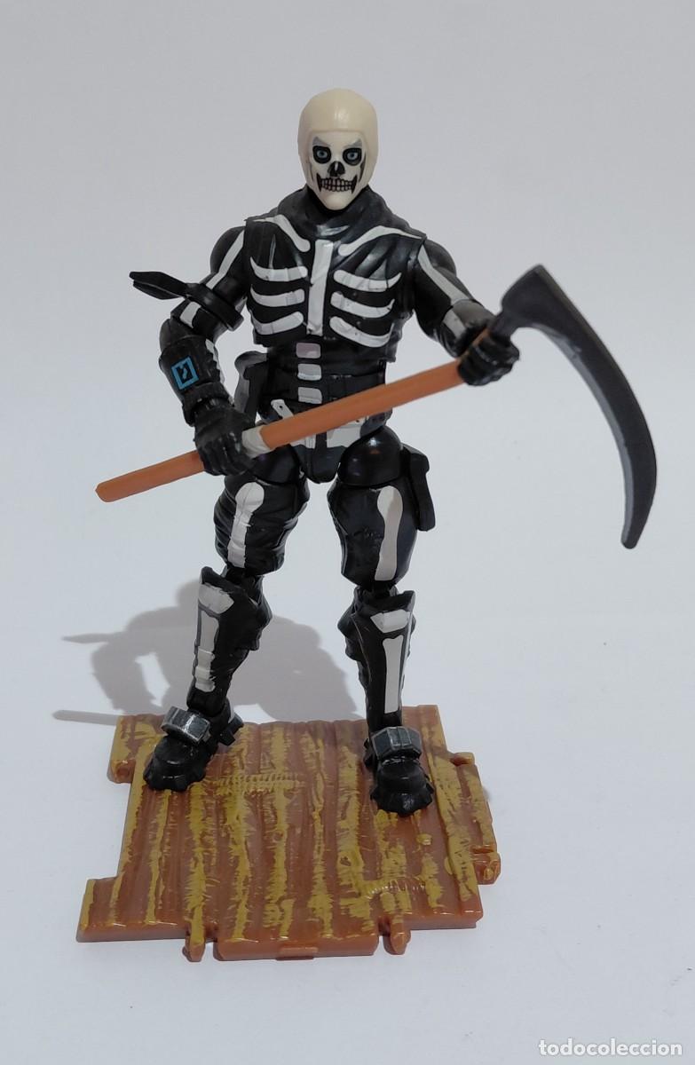 Figuras de acci&oacute;n: FORTNITE SKULL TROOPER JAZWARES