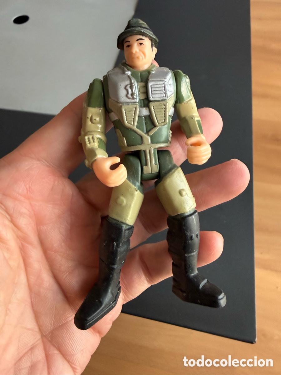 Figuras de acci&oacute;n: Soldado GIJOE o s&iacute;mil.