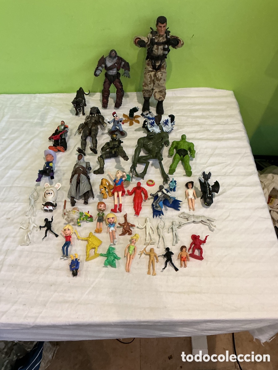 Figuras de acci&oacute;n: GRAN LOTE DE FIGURAS DE ACCI&Oacute;N Y COLECCI&Oacute;N &ndash; PREDATOR, HALO, HULK, DISNEY, MARVEL Y M&Aacute;S