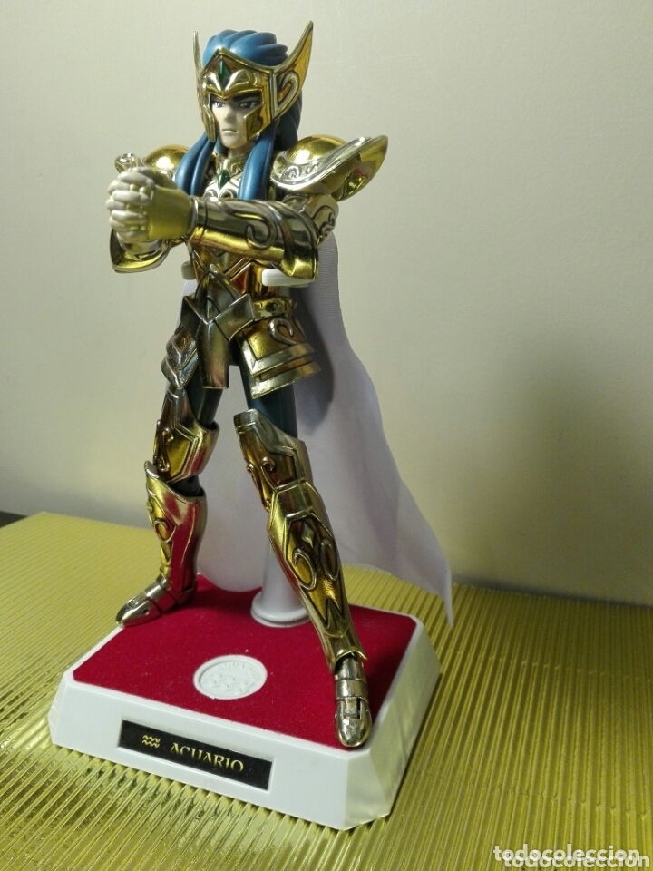 caballeros del zodiaco acuario figura