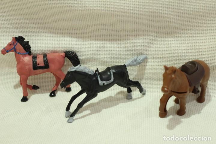 Figuas y mu&ntilde;ecos Caballeros del Zodiaco: 3 Caballos diversos - Foto 7