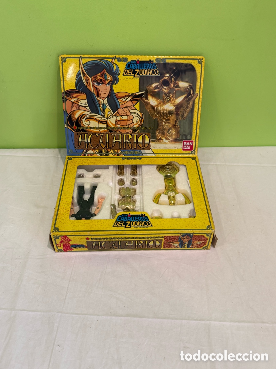 Figuas y mu&ntilde;ecos Caballeros del Zodiaco: Caballeros del Zodiaco ACUARIO &ndash; Bandai vintage original 1987, con caja original