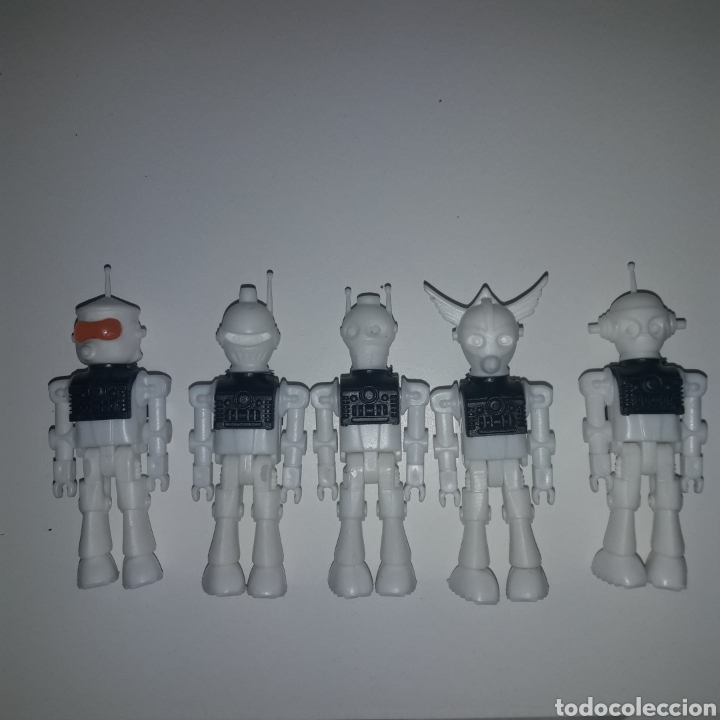 Figuras Coman boys antiguas: 5 robots blacos Coman Boys de Comansi - Foto 1