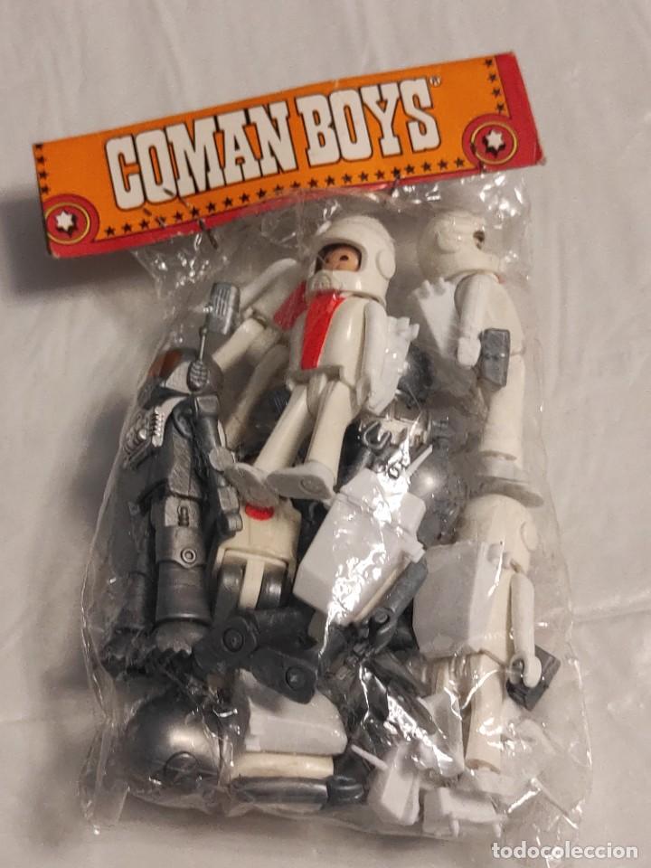 Figuras Coman boys antiguas: COMAN BOYS BOLSA ATRONAUTAS Y ROBOTS - Foto 3