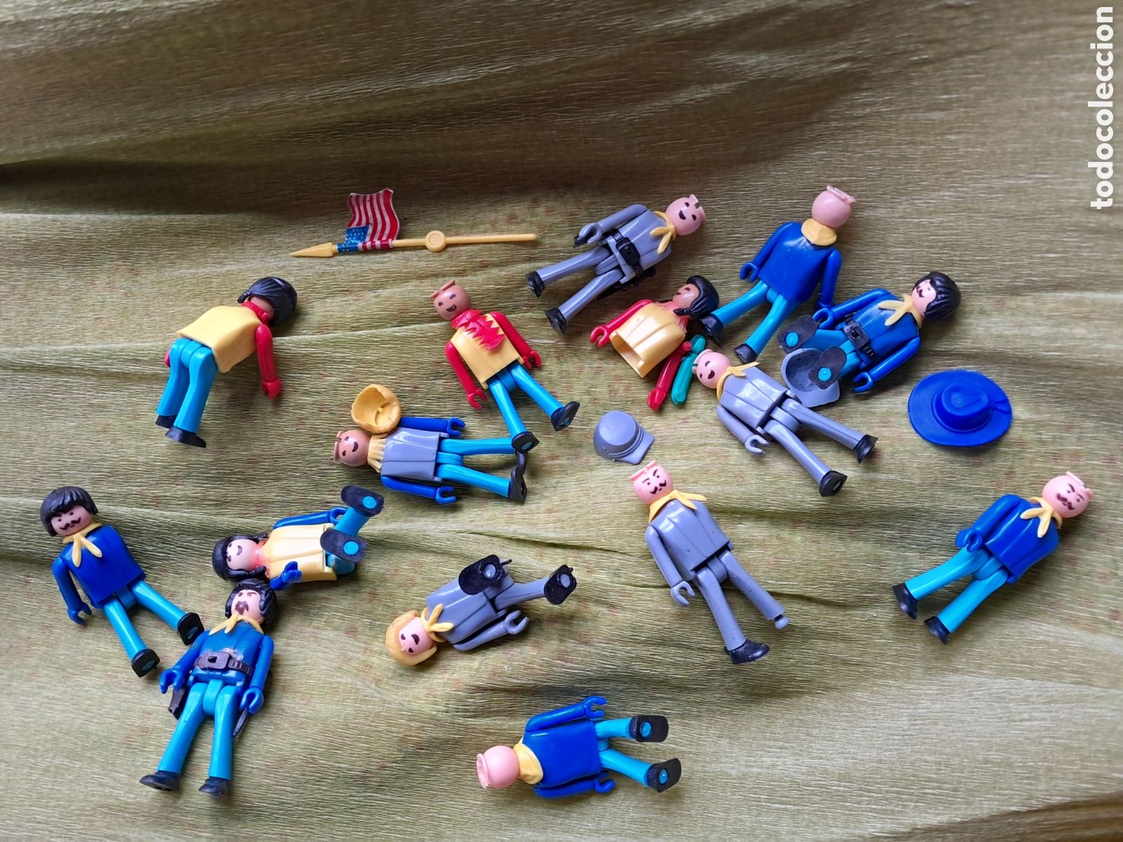 Figuras Coman boys antiguas: Coman boys oeste. Campo de batalla. Figuras defectuosas - Foto 1