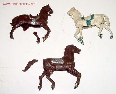 Figuras de Goma y PVC: ANTIGUAS FIGURAS DE 3 CABALLOS (ESTAN DEFECTUOSOS, PARA ARREGLAR)
