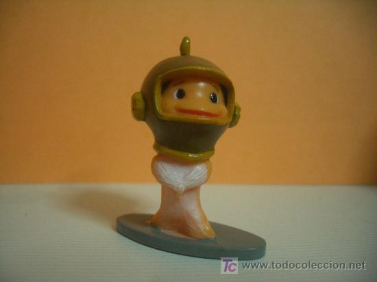 Kinder &Uuml;berraschung: Mu&ntilde;eco Huevo Kinder: Chicken Little 2