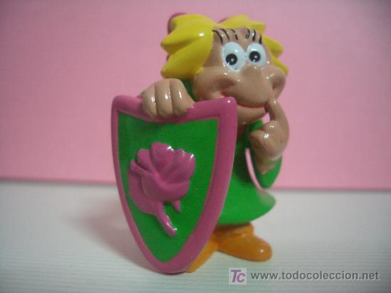 Kinder &Uuml;berraschung: MU&Ntilde;ECO HUEVO KINDER: CASTILLO-CABALLEROS