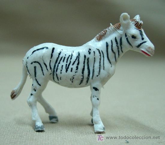 Figuras de goma y PVC: FIGURA EN PLASTICO CEBRA 60s COMANSI - Foto 1