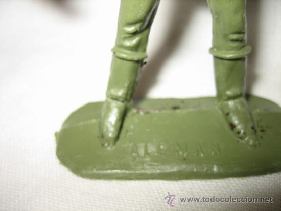 Figuras de goma y PVC: SOLDADO  ALEMAN - Foto 3