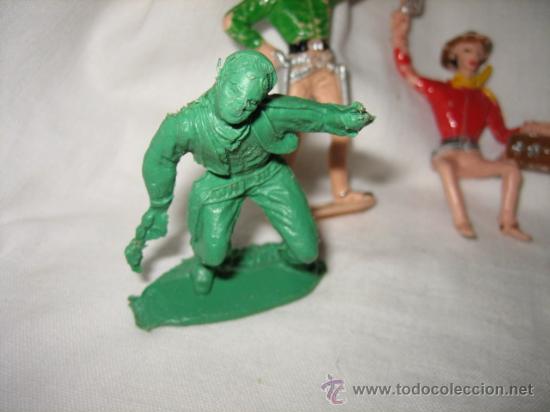 Figuras de goma y PVC: 4 VAQUEROS    1 DE COMANSI - Foto 3