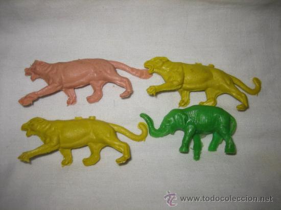 Figuras de goma y PVC: 4 ANIMALES - Foto 1