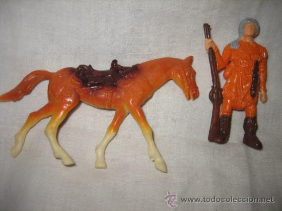 Figuras de goma y PVC: PAREJA  DE LA CASA COMANSI - Foto 1