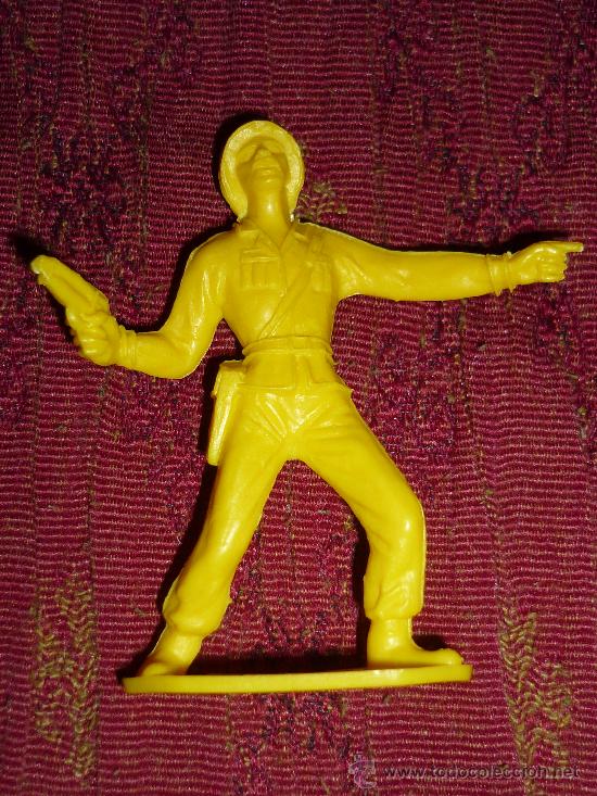Figuras de goma y PVC: soldado- a&ntilde;os 70  de  comansi- - Foto 1