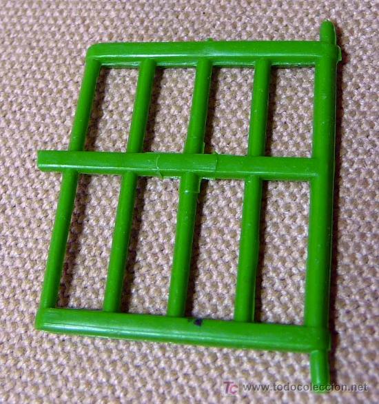 Figuras de goma y PVC: COMPLEMENTO FIGURAS DE PLASTICO, PUERTA JAULA, ZOO DE COMANSI, 1970s, - Foto 2