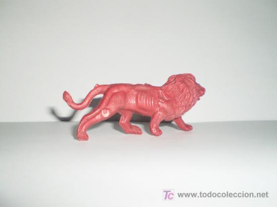 Figuras de goma y PVC: Le&oacute;n de Pl&aacute;stico de Alca Capell. Serie sin pintar. - Foto 1
