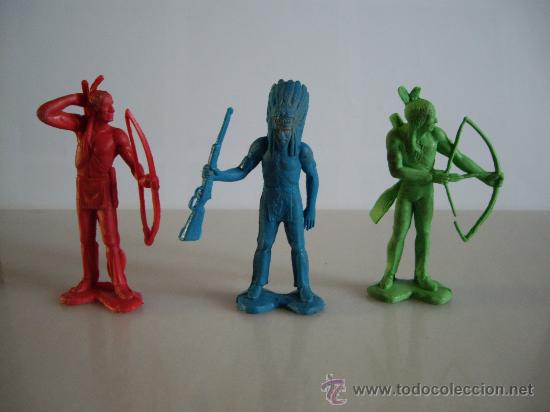 Figuras de goma y PVC: LOTE DE 3 INDIOS DE PLASTICO ,COMANSI...... ENVIO GRATIS - Foto 1