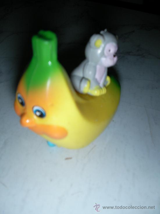 Figuras de Goma y PVC: ANTIGUO PLATANITO CON MONITO - ENVIO GRATIS A ESPA&Ntilde;A