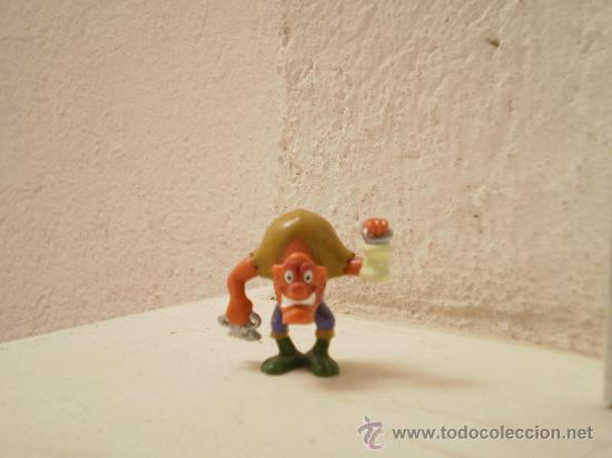 Figuras de goma Kinder: FIGURA KINDER DE JOROBADO . - Foto 2