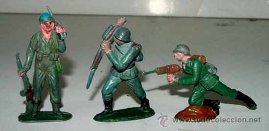 Figuras de Borracha e PVC: 3 ANTIGUAS FIGURAS DE SOLDADOS, TAL COMO SE VE EN LAS FOTOS.