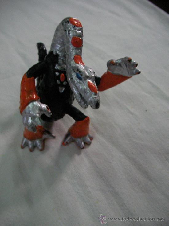 Figuras de goma y PVC: HOMBRE CABEZA DE SERPIENTE - Foto 1