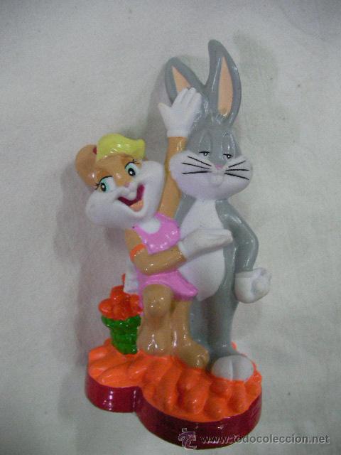 Figuras de goma y PVC: CONEJO BUGGS BUNNY Y PAREJA - Foto 1