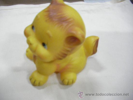 Figuras de goma y PVC: - - ANTIGUO GATITO - - - Foto 1