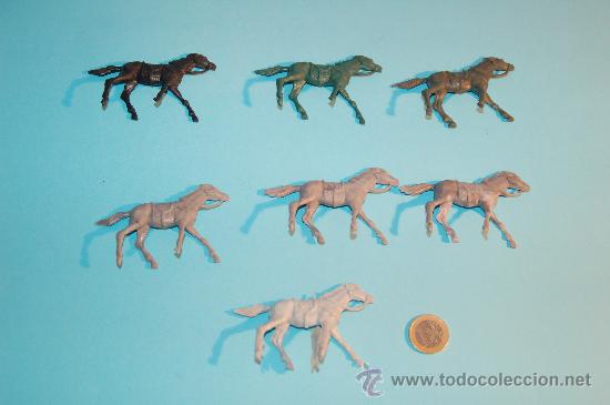 Figuras de goma y PVC: 6  CABALLOS  MONOCROMO  , DE LOS 70 - COMO NUEVOS -