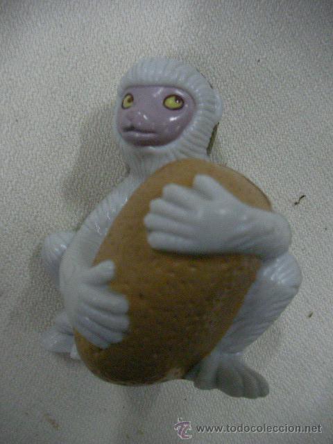 Figuras de goma y PVC: 1 MONO CON CACAHUETE - Foto 1