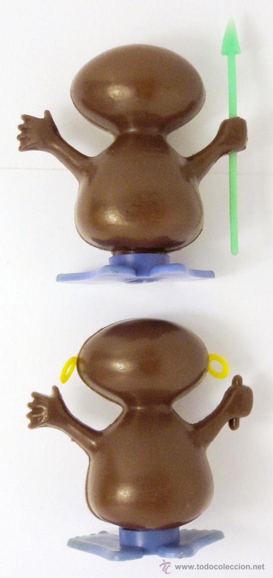 Figuras de goma y PVC: Por detr&aacute;s. - Foto 2