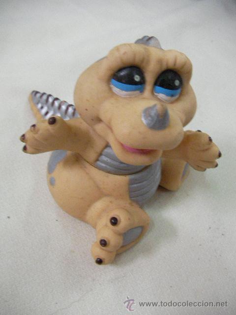 Figuras de goma y PVC: BEBE DINOSAURIO PELICULA - Foto 1
