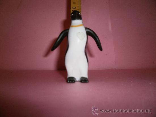Figuras de goma y PVC: PINGUINO CON LUZ - Foto 1