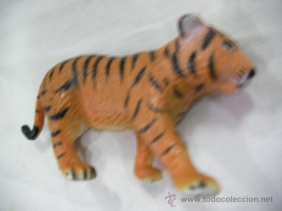 Figuras de goma y PVC: TIGRE - Foto 1