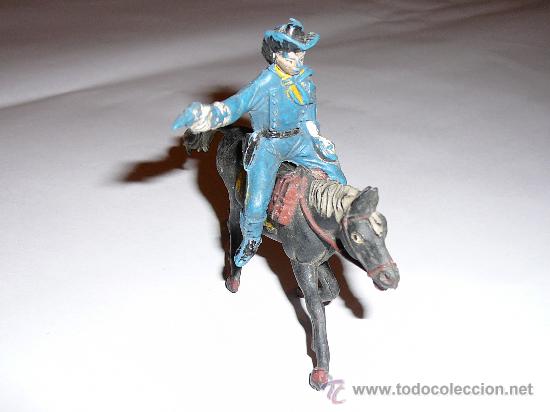 Figuras de goma y PVC: Caballer&iacute;a Comansi - Foto 1