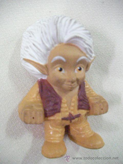 Figuras de goma y PVC: MU&Ntilde;ECO CON PELO BLANCO - Foto 1