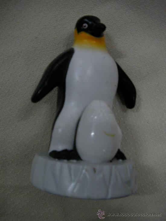 Figuras de goma y PVC: PINGUINO CON HUEVO - Foto 1
