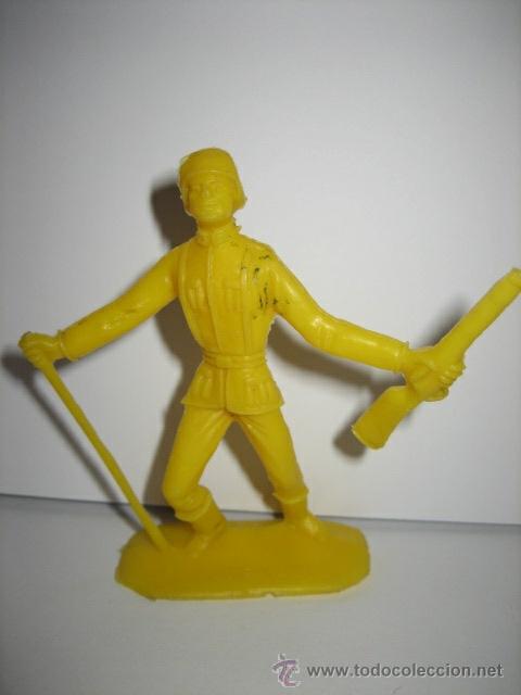 Gummi- und PVC-Figuren: ANTIGUA  SOLDADO ALEMAN   DE PLASTICO A&Ntilde;OS 60-70  N&ordm; 1050