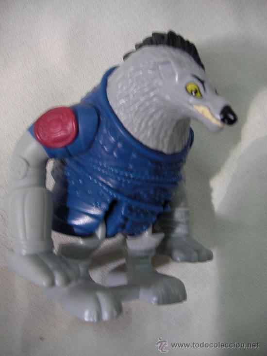 Figuras de goma y PVC: --- RATA CON ARMADURA --- - Foto 1