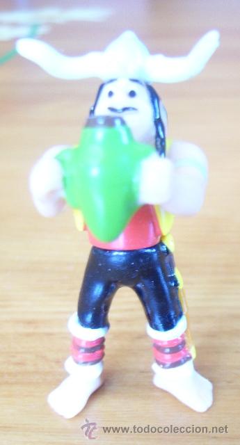 Figuras de goma Kinder: Kinder DE 101. Asterix. Costa y Bravo con recipiente - Foto 1