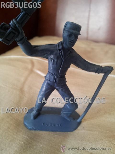 Figuras de goma y PVC: SOLDADO CUBANO A DE COMANSI - Foto 1