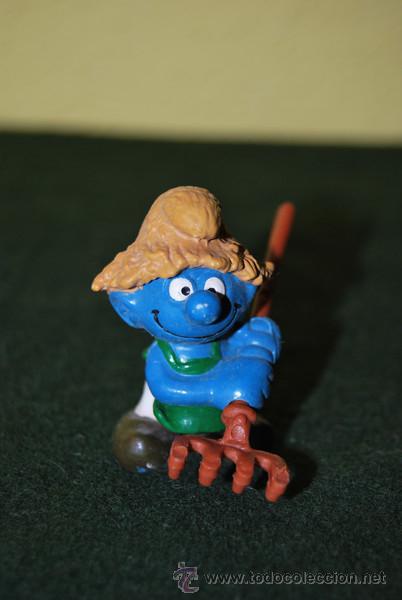 Figuras de Goma y PVC: PITUFO GRANJERO - PEYO - FIGURA DE PVC