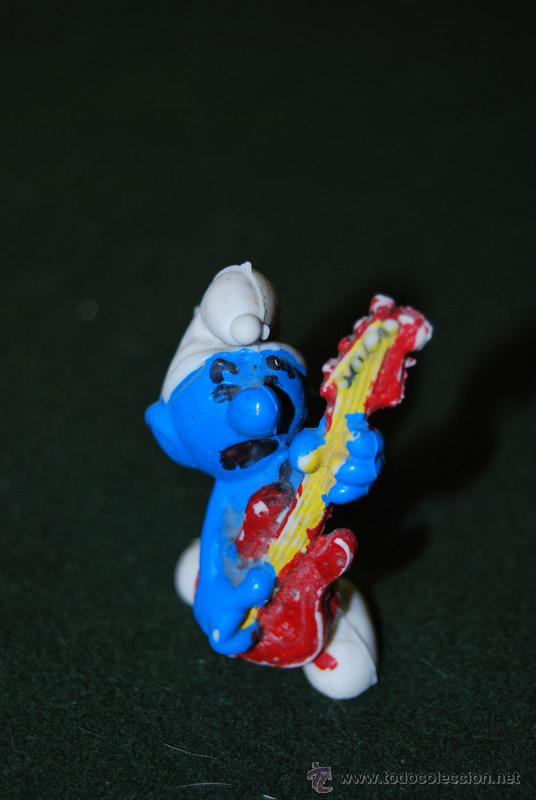 Figuras de Goma y PVC: PITUFO GUITARRISTA - GUITARRA - FIGURA DE PVC