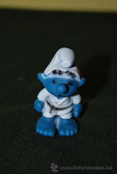 Figuras de goma y PVC: PITUFO KARATECA - FIGURA DE PVC. - Foto 1
