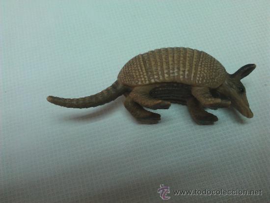 schleich armadillo