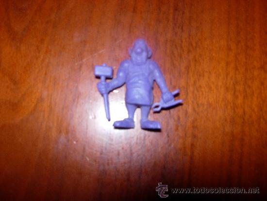 Figuras de goma y PVC: figuras kinder Asterix y Obelix Dunkin - Foto 1