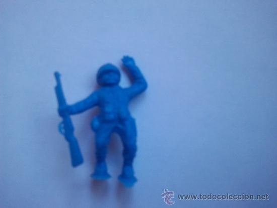 Figuras de goma y PVC: figura  dunkin premium soldado - Foto 1