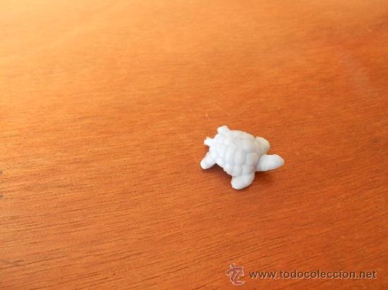 Figuras de goma y PVC: FIGURA CHICLES DUNKIN TORTUGA - Foto 1