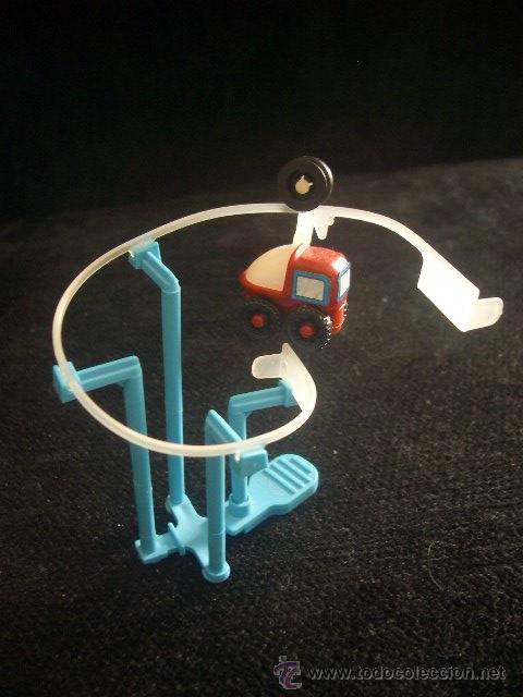 Figuras de Goma Kinder: Kinder - Coche tipo telesilla A&ntilde;o 1998 - K98 N&ordm; 39