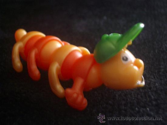 Kinder &Uuml;berraschung: Kinder - Figura semiarticulada oruga con gorra- A&ntilde;o 1999 - K99 N&ordm; 59