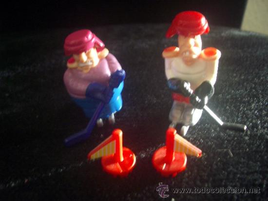 Figure di Gomma e PVC: Kinder - Lote 2 figuras jugadores Hockey - A&ntilde;o 1999 - K99 N&ordm; 100 y 103